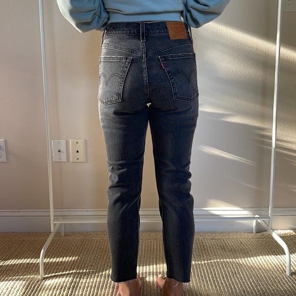 Levi’s 501 Skinny Black High Rise Jeans - Picture 9 of 9